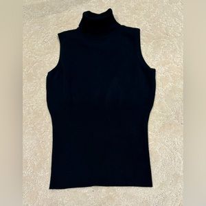 White House Black Market Size  L sleeveless turtleneck tank.